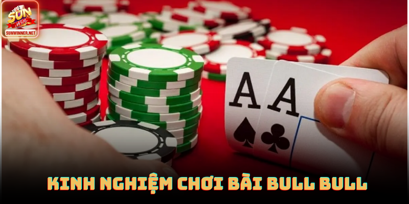Người chơi quan sát tụ bài và chọn điểm mạnh trong Bull Bull
